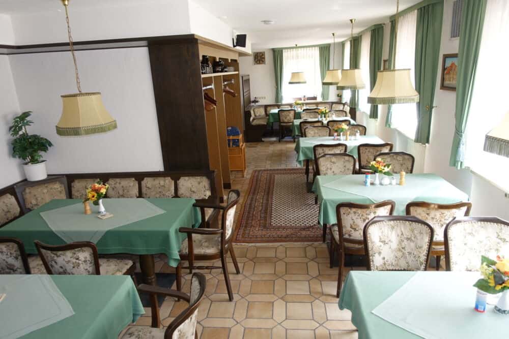 Restaurant(2)